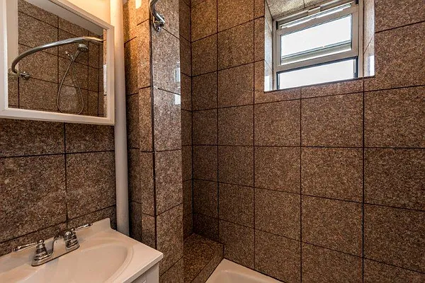 Rented by Nooklyn NYC LLC | media 28