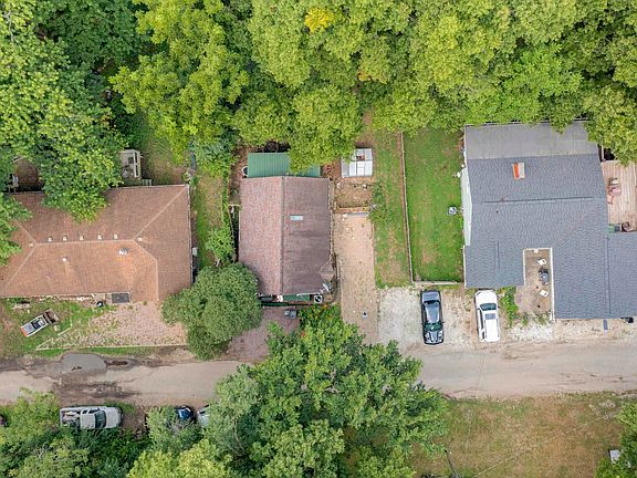 3rd image of 6282 Macs Rd