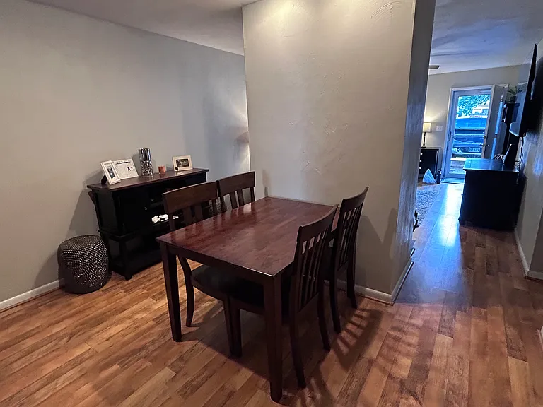 3924 Roebling Ln — Photo 11
