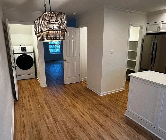 3738 Jamestown Cir — Photo 16