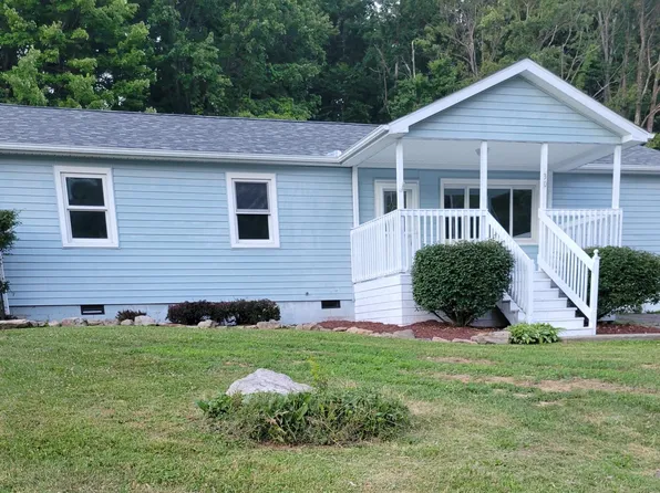 30 England Rd, Morgantown, WV 26508