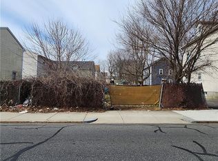 577 Prairie Ave, Providence, RI 02905