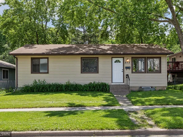 252 Robie St E, Saint Paul, MN 55107