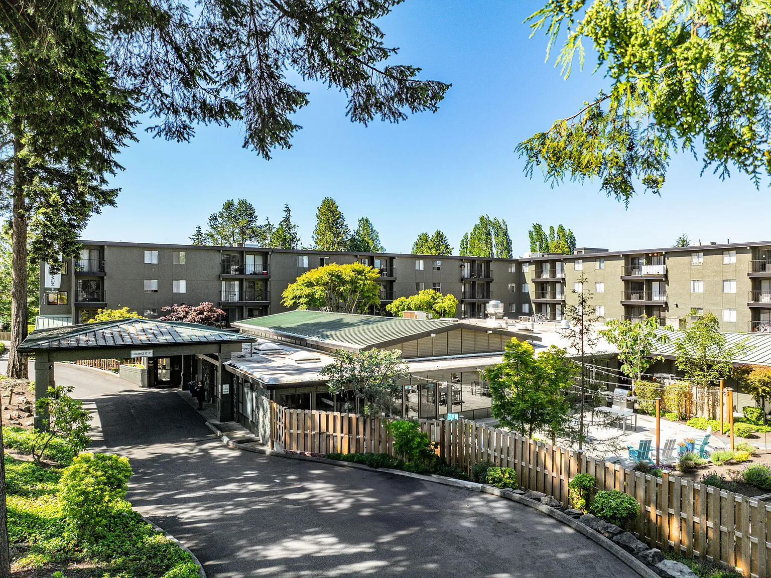 Highlander Apartments — Photo 2