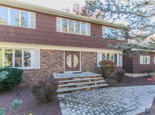 40 Ruby Dr, Morganville, NJ