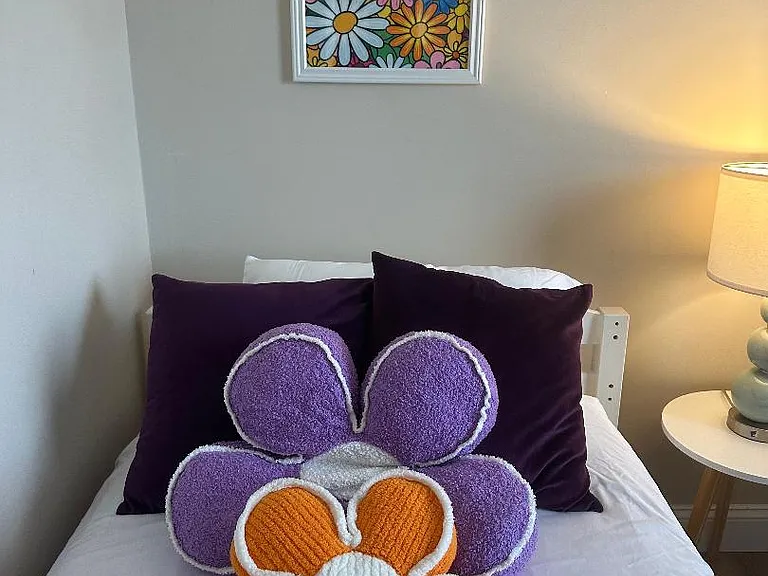 Two twin beds in 3rd bedroom
