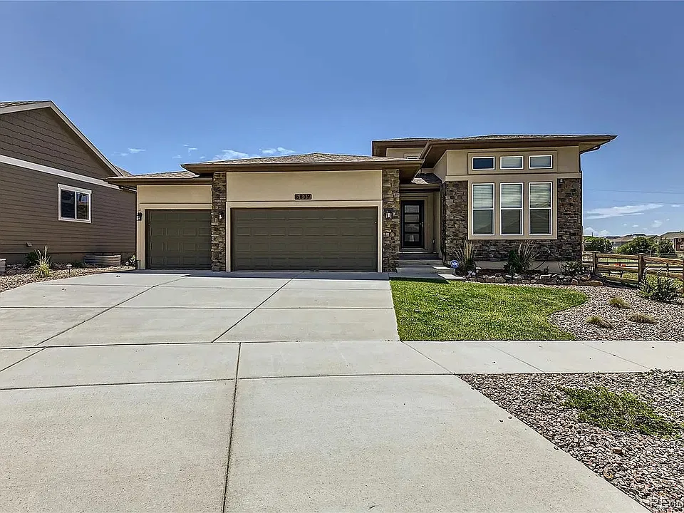 6839 Black Saddle Dr