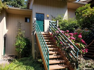 67 Main St, Eastsound, WA 98245