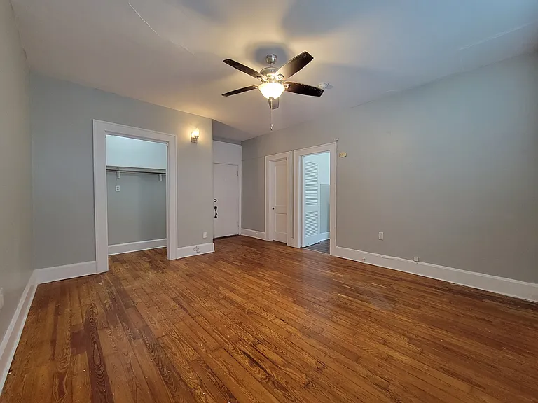 205 16th Ave NE #11 — Photo 11