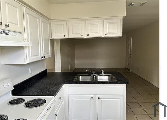 3rd image of 3580 56th Ave N APT B