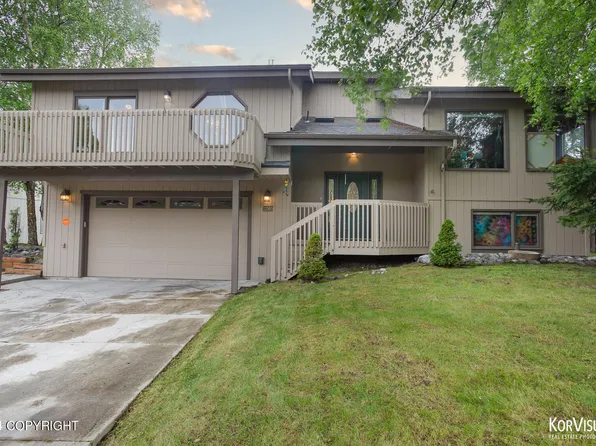 12560 Beachcomber Dr, Anchorage, AK 99515