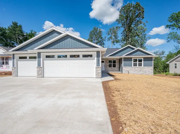 2570 Meyer Way, De Pere, WI 54115
