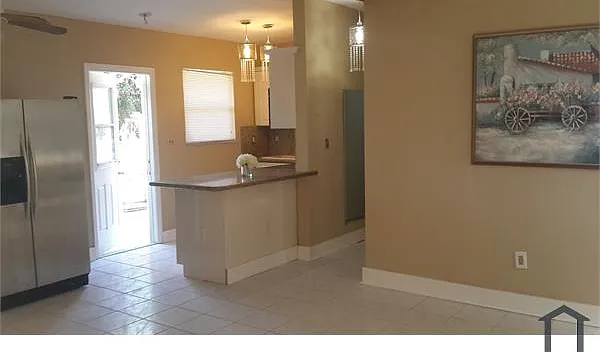 2 bed, 800 sqft, $2,450 — Photo 3