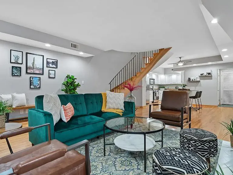 1450 W Webster Ave #2 — Photo 2