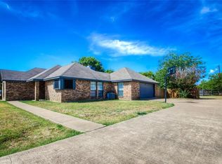 1311 S 5th St, Midlothian, TX 76065