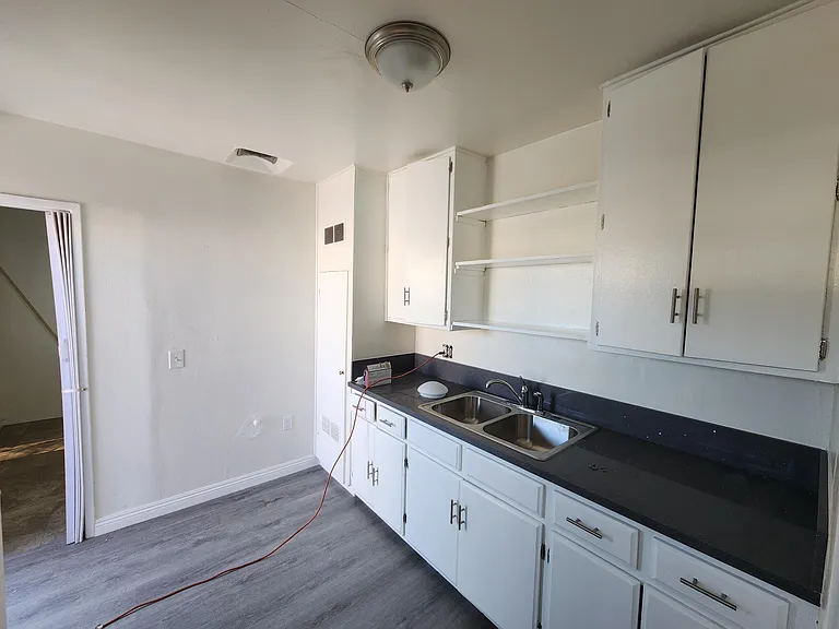 16811 Lakewood Blvd — Photo 6