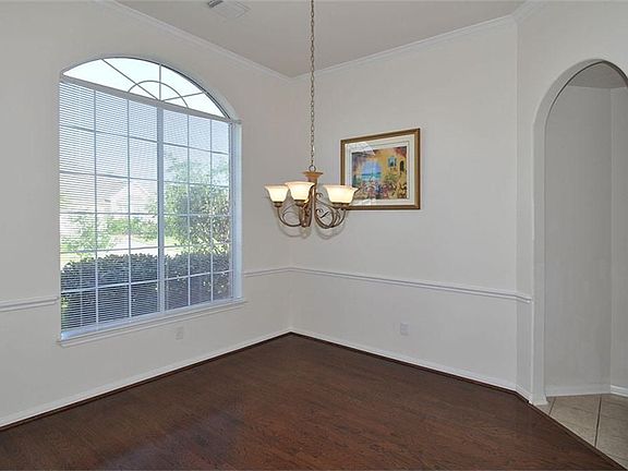 4th image of 25605 Southwood Oaks Ct