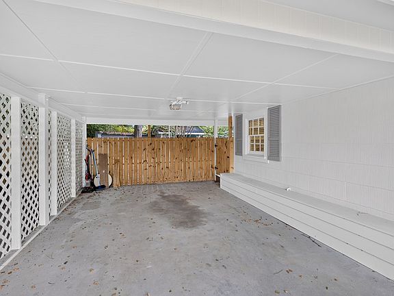 5th image of 214 E Main St