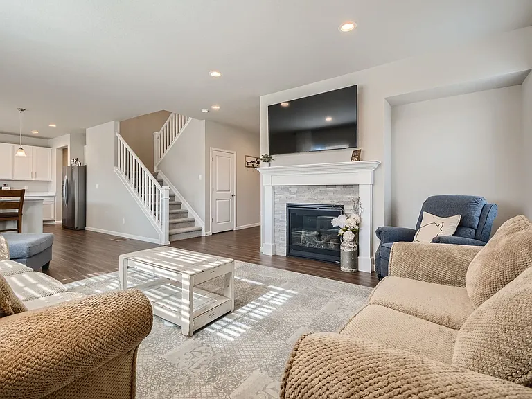 11703 Niagara St — Photo 5