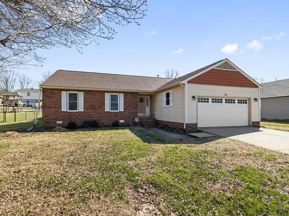 724 Bartlett Ave, Madisonville, KY 42431