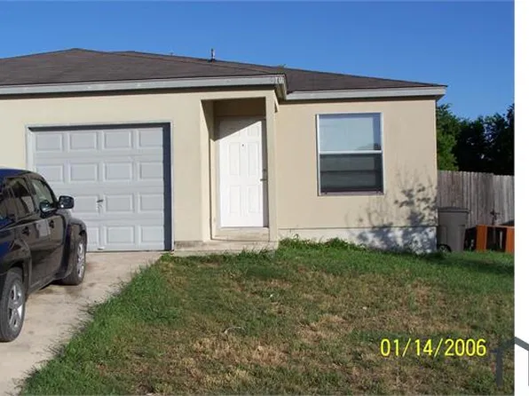 6310 Green Top Dr, San Antonio, TX 78233