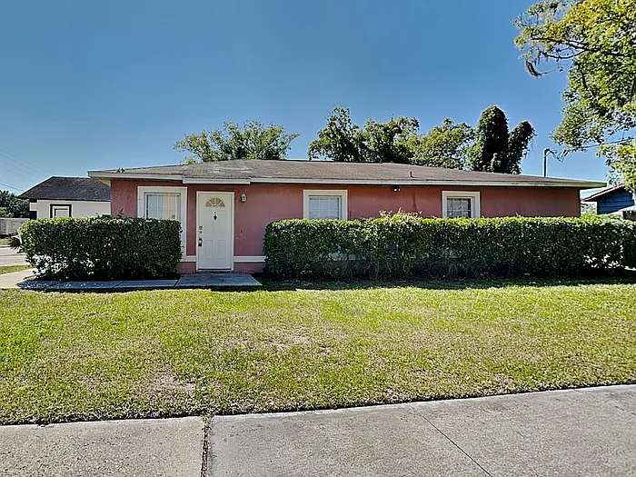 1003 June St