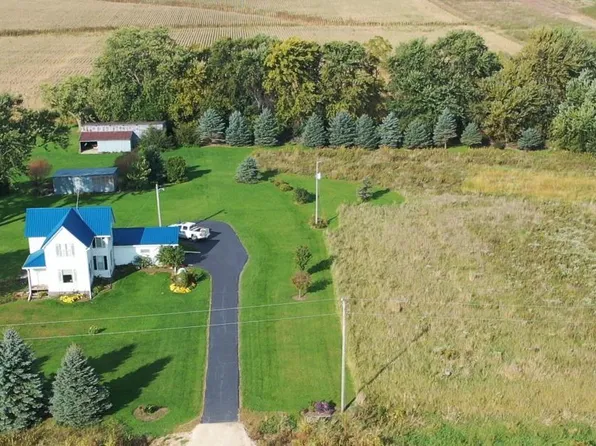 6549 Willow Ave, Cresco, IA 52136