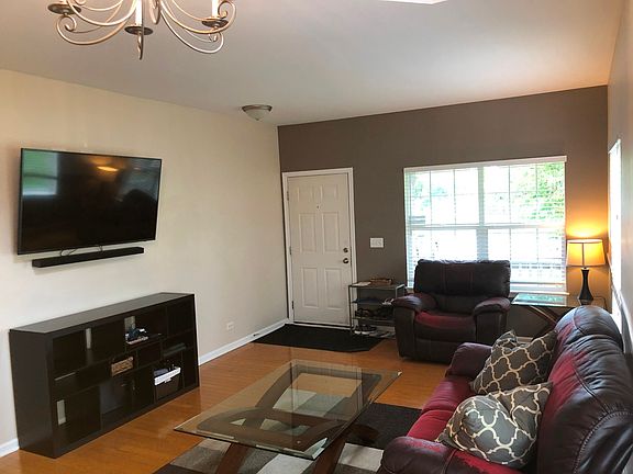 4th image of 2167 Rebecca Cir #0