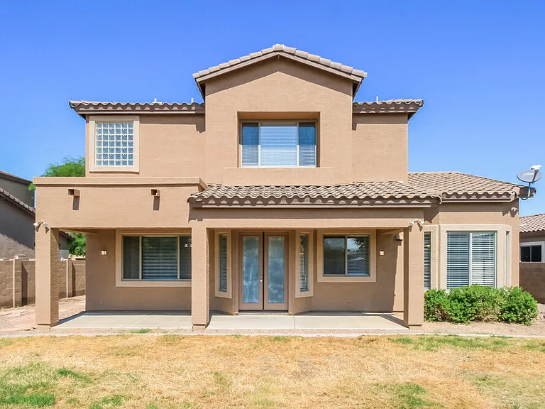 4091 E Carriage Way — Photo 17