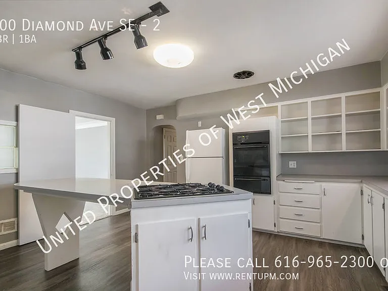 100 Diamond Ave SE #2 — Photo 8