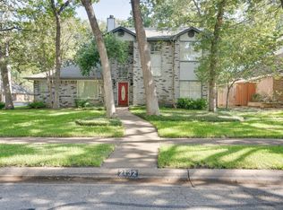 2132 S Winding Creek Dr, Grapevine, TX 76051