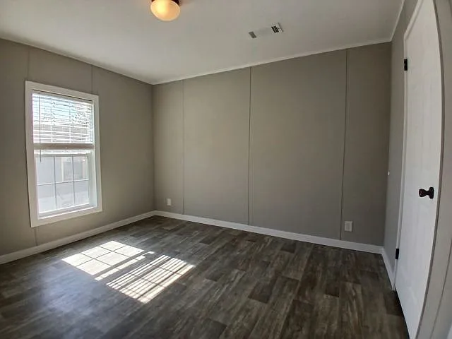 1660 Genie St #29 — Photo 5