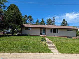 240 Maple Ave W, Forman, ND 58032