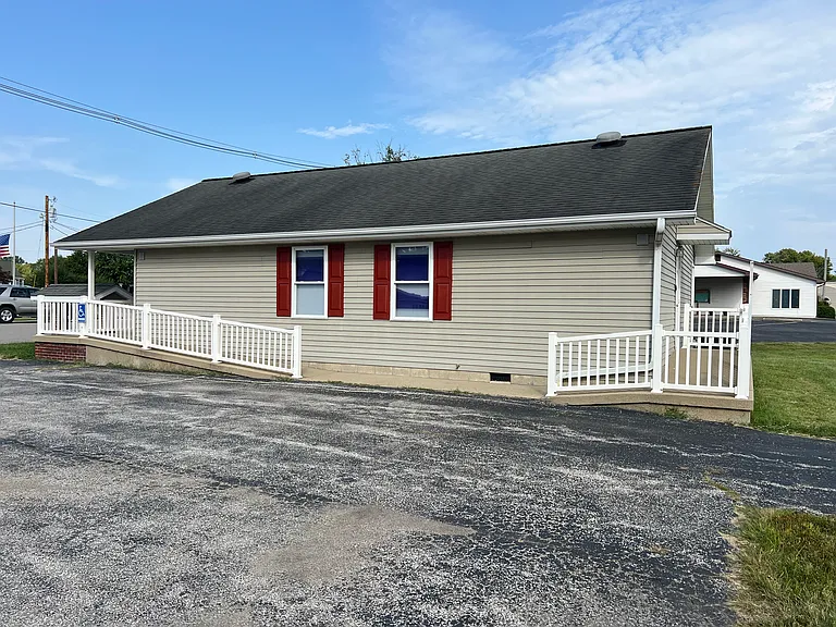 110 W Hammond St — Photo 20