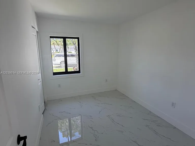 1861 NW 163rd St — Photo 9