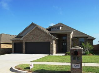 8205 NW 160th St, Edmond, OK 73013