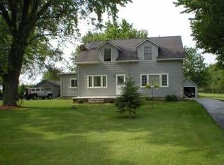 3835 White Lake Rd, White Lake, MI 48383