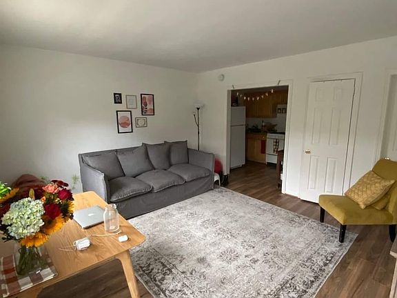 2nd image of 1811 N Veitch St APT 4