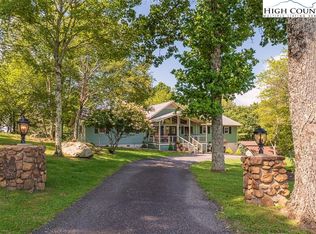 378 Ridge Rd, Glade Valley, NC 28627