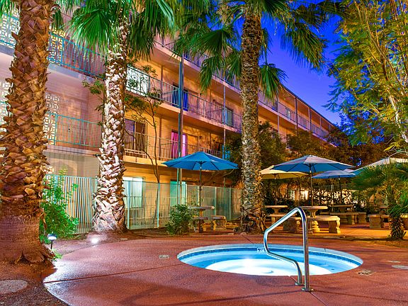 Spa & Pool Patio