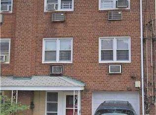 9209 242nd St #2, Jamaica, NY 11426