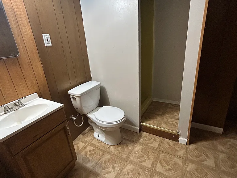 1132 Maple Ave — Photo 5