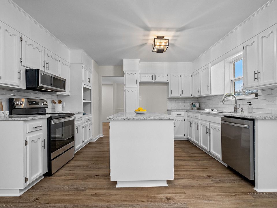 1st image of 3472 Tamassee Ln
