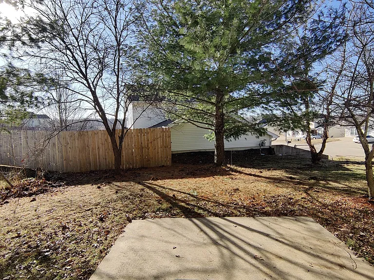 102-104 Elk Dr #1 — Photo 5