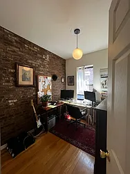 Rented by R New York