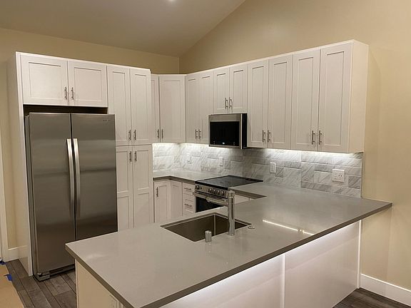 3rd image of 251 Alta Mesa Dr #A