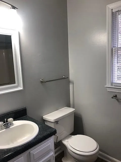 2 bed, 2.5 bath, 1200 sqft, $1,595 — Photo 2