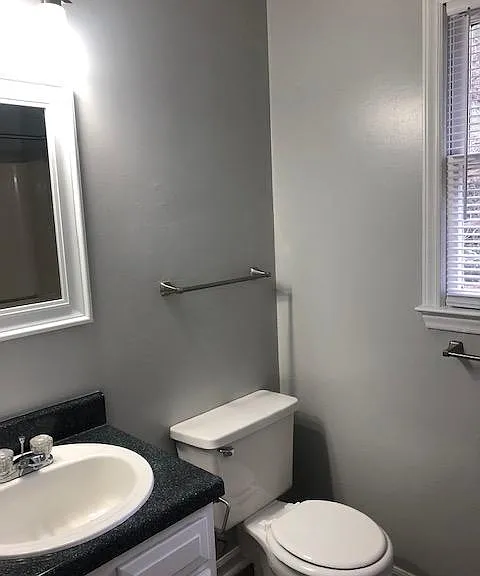 4411 Graceland Ct — Photo 12
