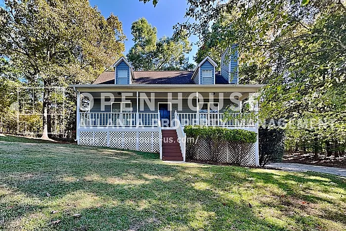 3 bed, 2.5 bath, 1612 sqft, $2,025 — Photo 1