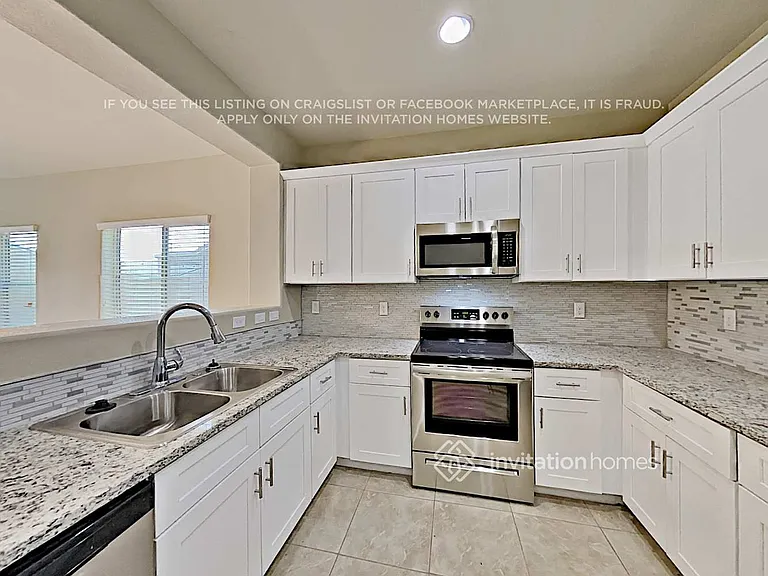19363 W Morning Glory Dr — Photo 8